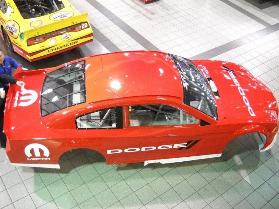  Dodge Charger NASCAR Sprint Cup Car 2013 года  (фото 4 из 11)